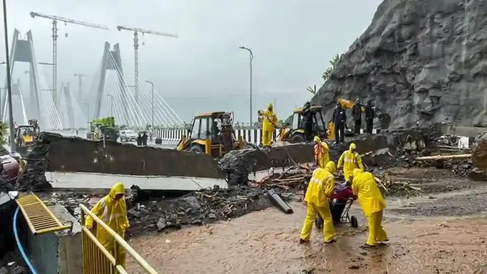 Mumbai Shut Down: IMD Issues 'Orange' Alert Amid Heavy Rainfall