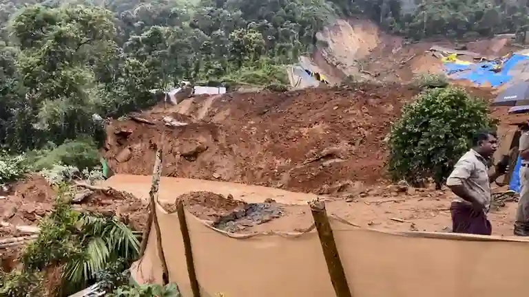Kerala Braces for Heavy Rainfall as IMD Issues Red Alert for Wayanad, Kozhikode
