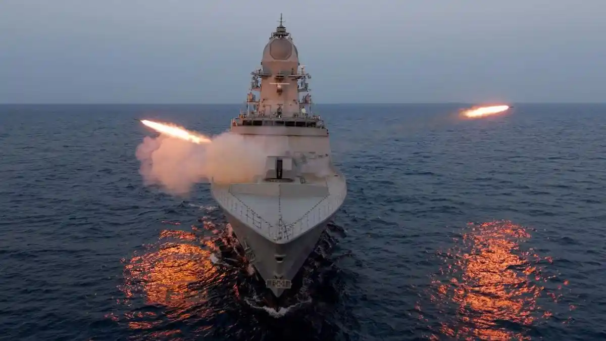Defence Minister Rajnath Singh commissions INS Mahendragiri
